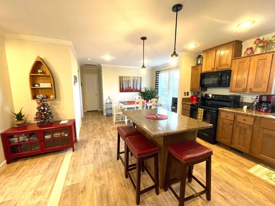 Mountain Views, Pets Welcome-Lake And River Access Lake Lure Exterior photo
