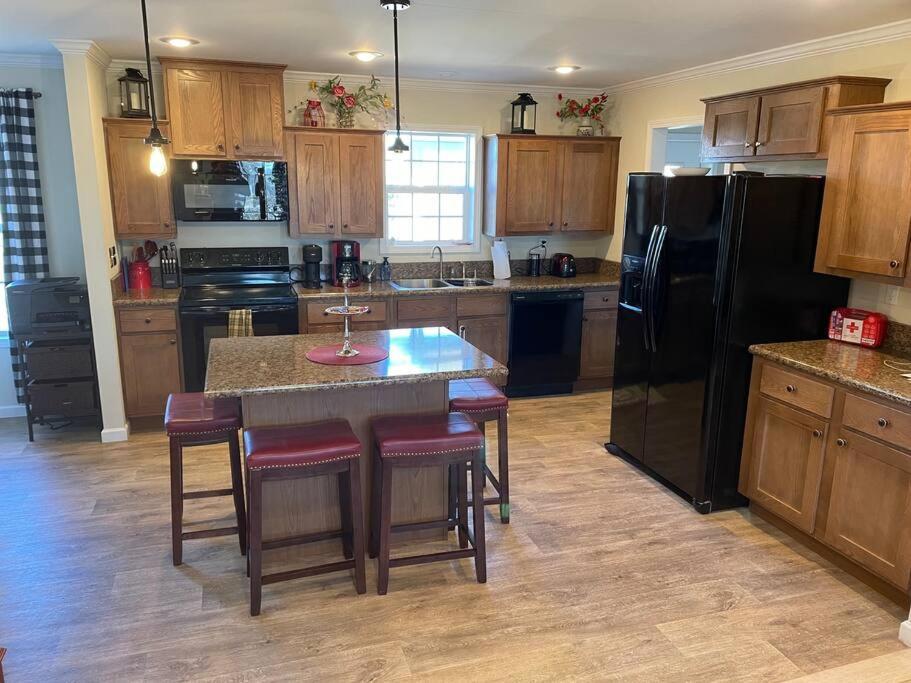 Mountain Views, Pets Welcome-Lake And River Access Lake Lure Exterior photo